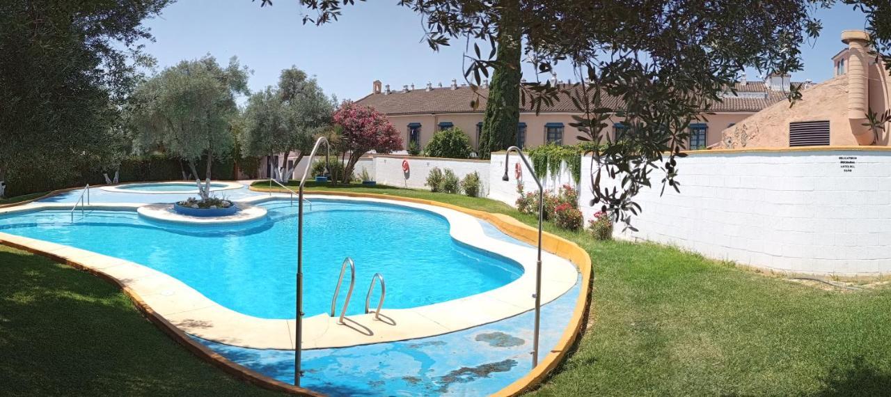 Sevilla Brisas Vip One Valencina De La Concepcion Εξωτερικό φωτογραφία